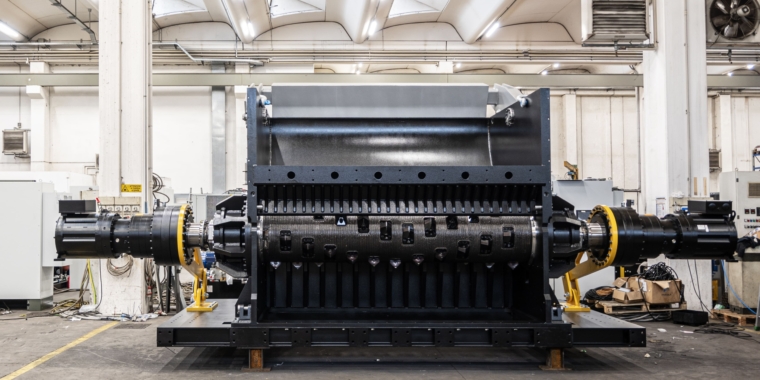 FOR REC X3000TW: a new standard of efficiency in the world of industrial recycling FOR REC X3000TW: a new standard of efficiency in the world of industrial recycling