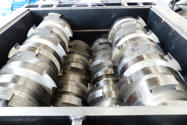 TQ1300_VOMM (13) TQ1300_VOMM (13)